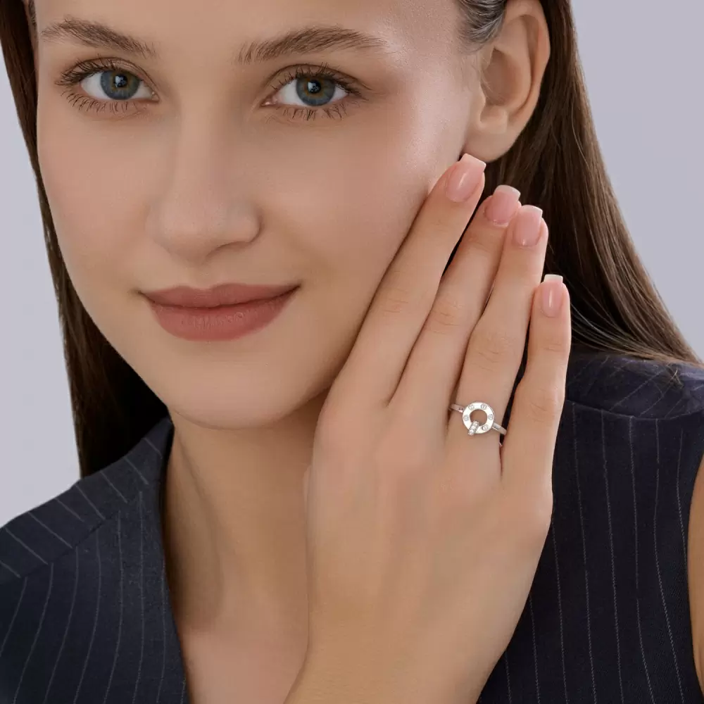 Кольцо 94014598 серебро Картье винт