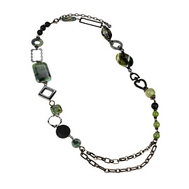 Колье дв400 зел ювелирный сплав Черные камни Карелии