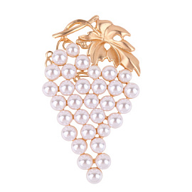 Брошь 61857310 ювелирный сплав виноград