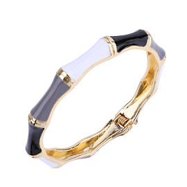 Браслет жесткий 281110057b ювелирный сплав Гуччи